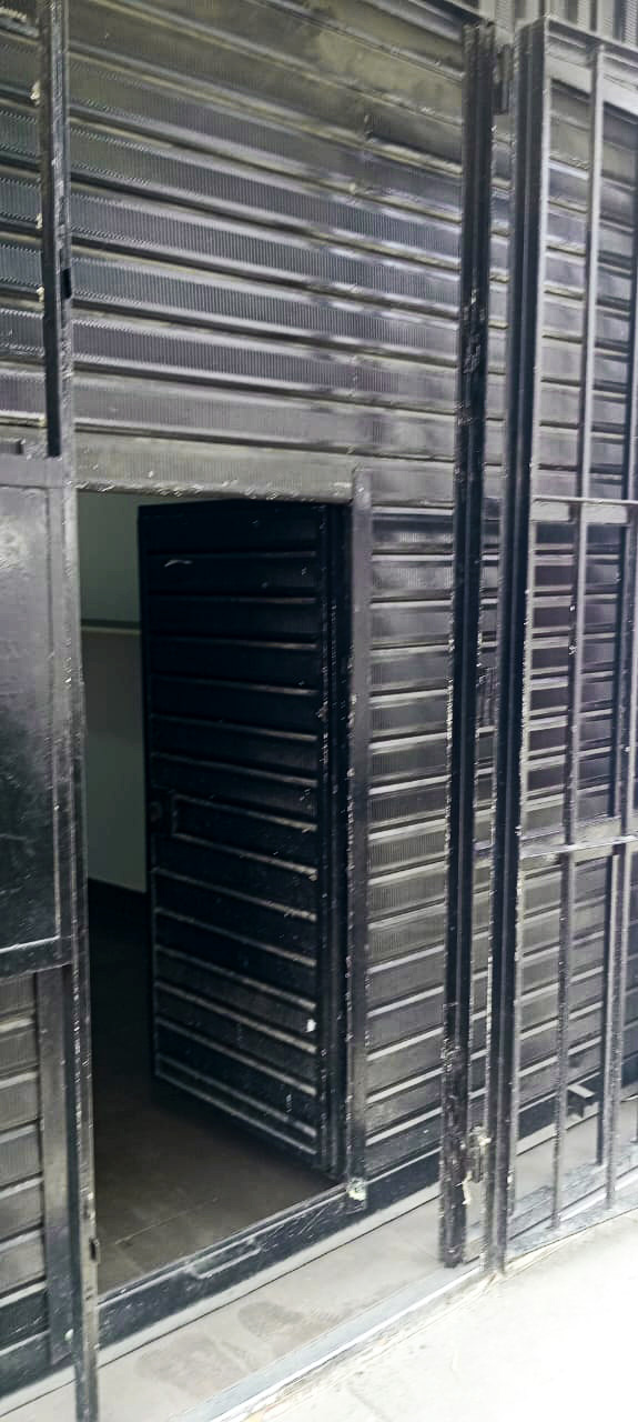 LOCAL COMERCIAL/OFICINA PARA ALQUILER - foto 2